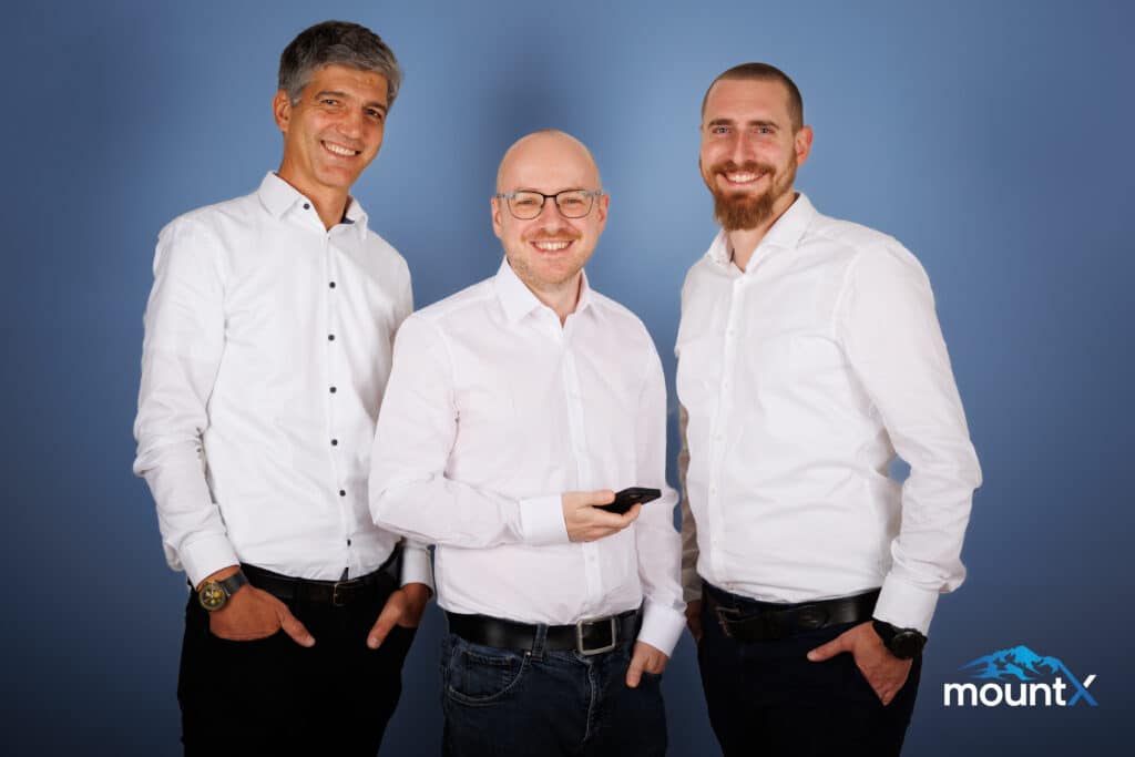 Martin Messner, Kevin Flatz und Daniel Greile der mountX GmbH